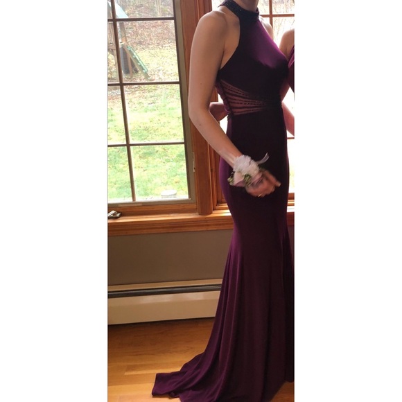 I wore it once for prom, not going to use it again - Picture 2 of 4
